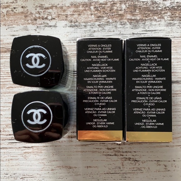 Bundle of 2 CHANEL Spring Color Nail Colour - Picture 7 of 8